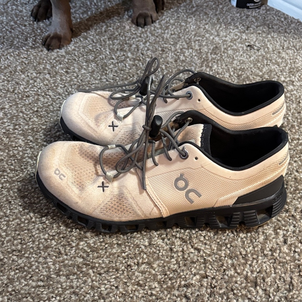 On Women's Beige Sneakers